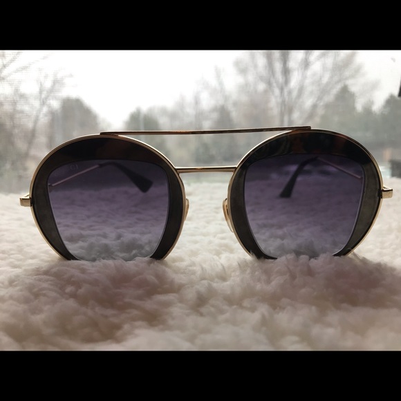 Gucci Sunglasses - Picture 1 of 3